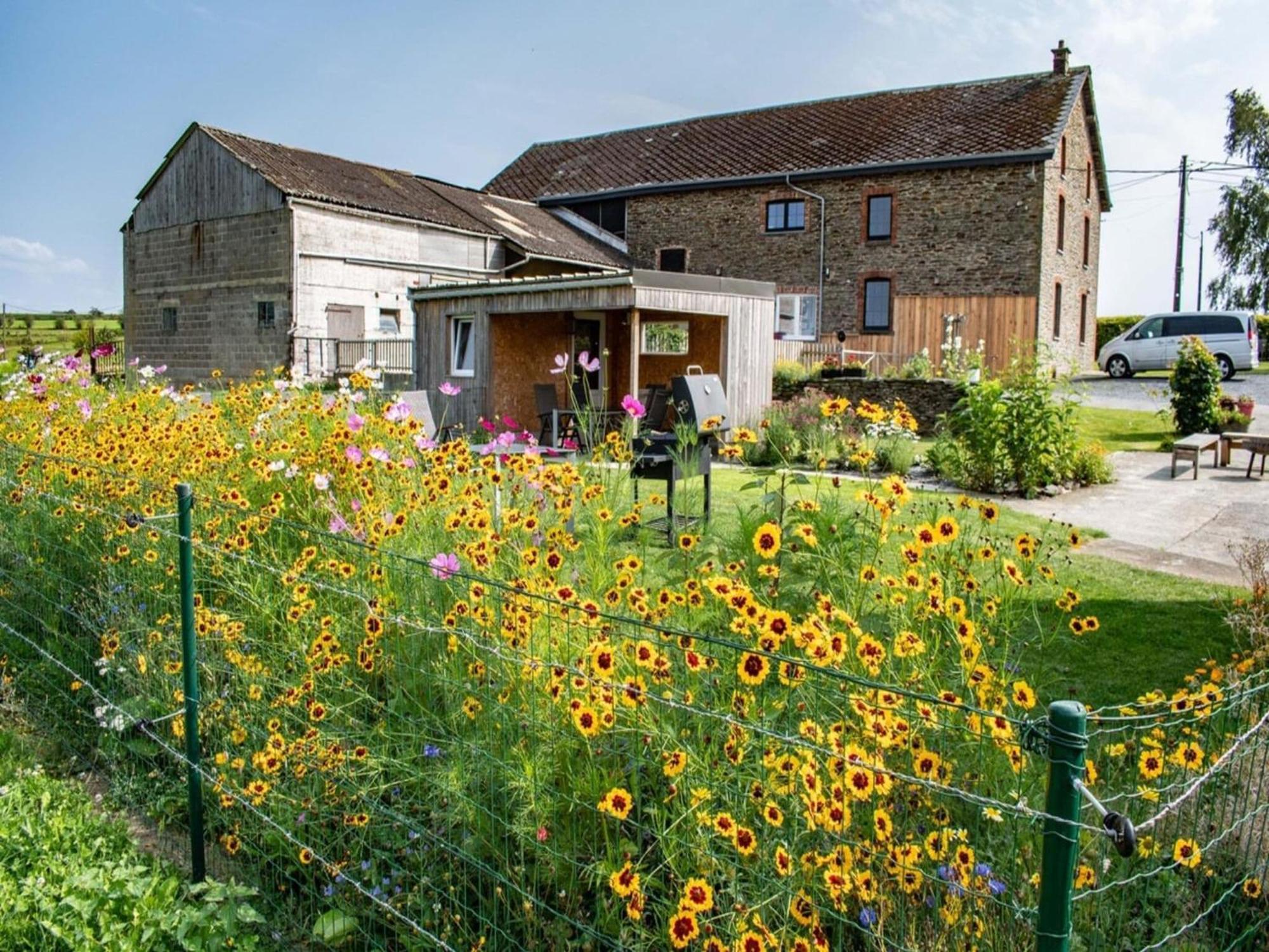 Pretty Farmhouse In Houffalize With Courtyard Exterior foto