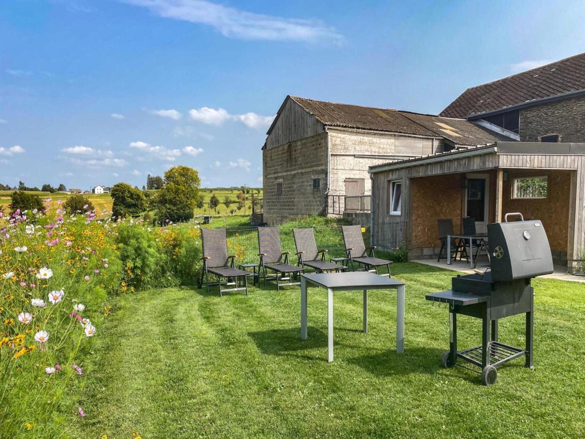 Pretty Farmhouse In Houffalize With Courtyard Exterior foto