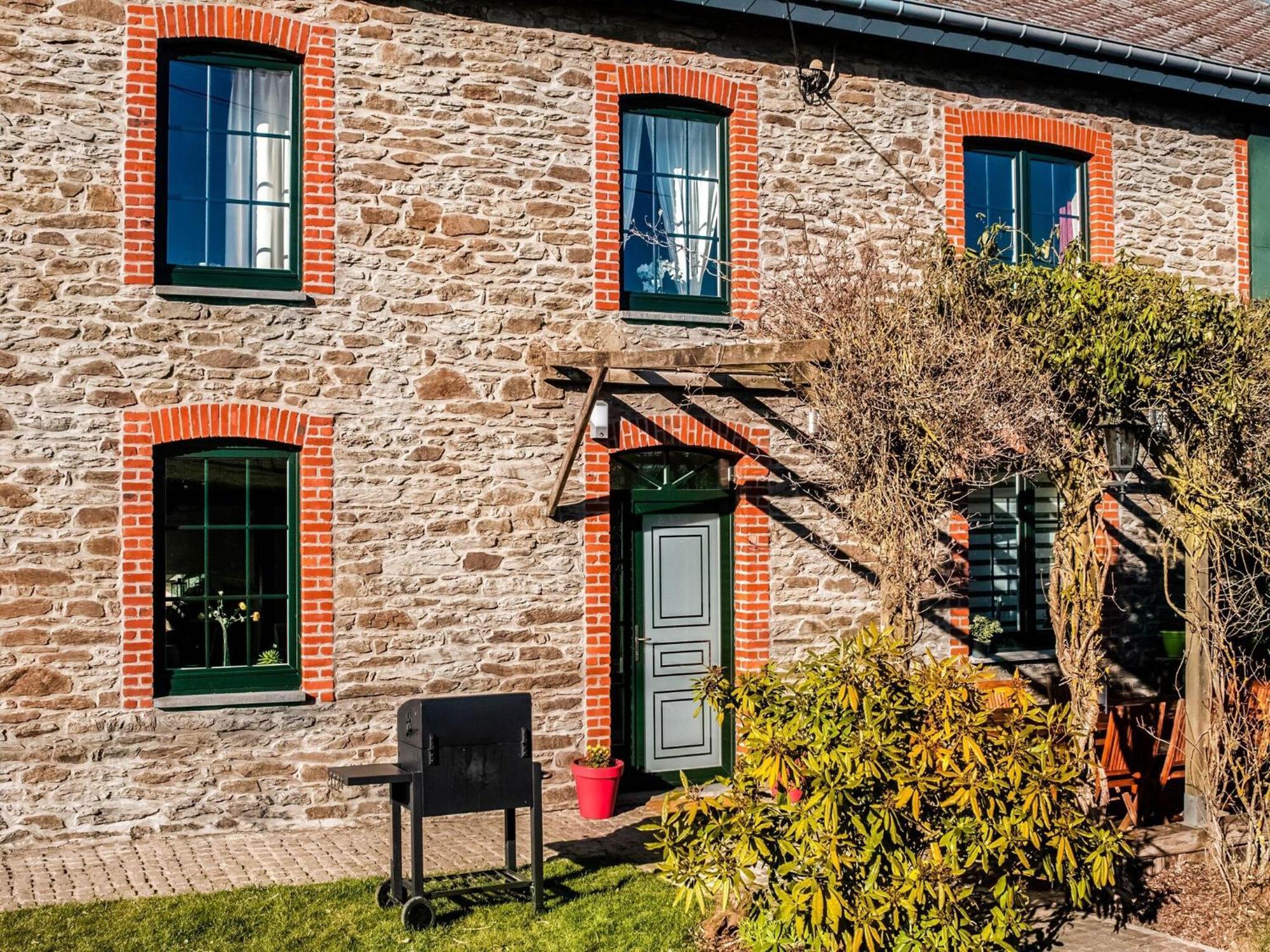 Pretty Farmhouse In Houffalize With Courtyard Exterior foto